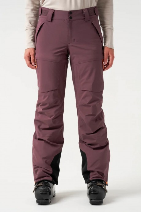 pantalon orage Clara dark plum face portrait